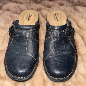 Women’s Clarks bendables, mules, clogs, shoes , sz 7, blue/grey color